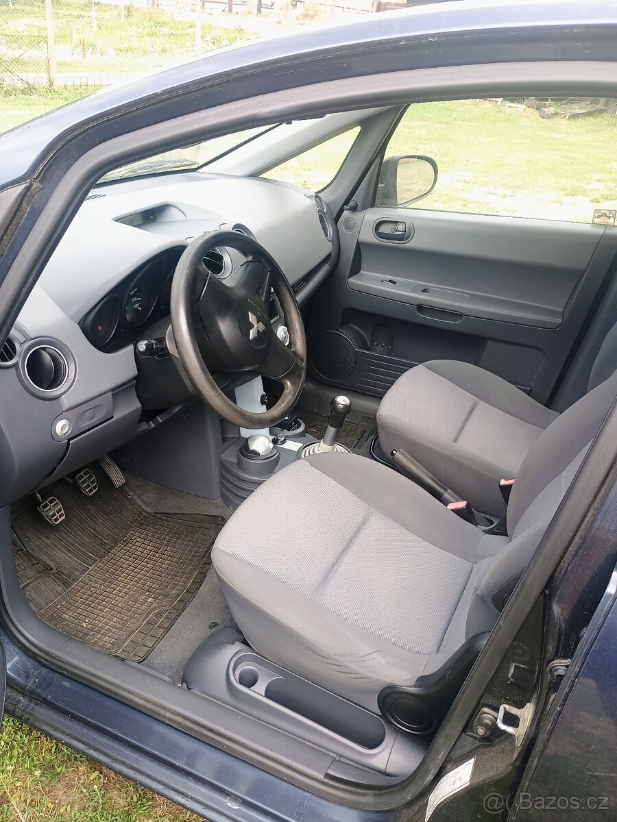 Mitsubishi Colt 1.1 benzin - 7