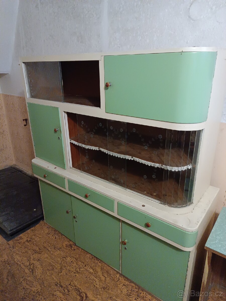 Kredenc,sekretář - 7