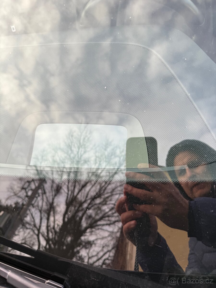 Mercedes-aBenz E - 7