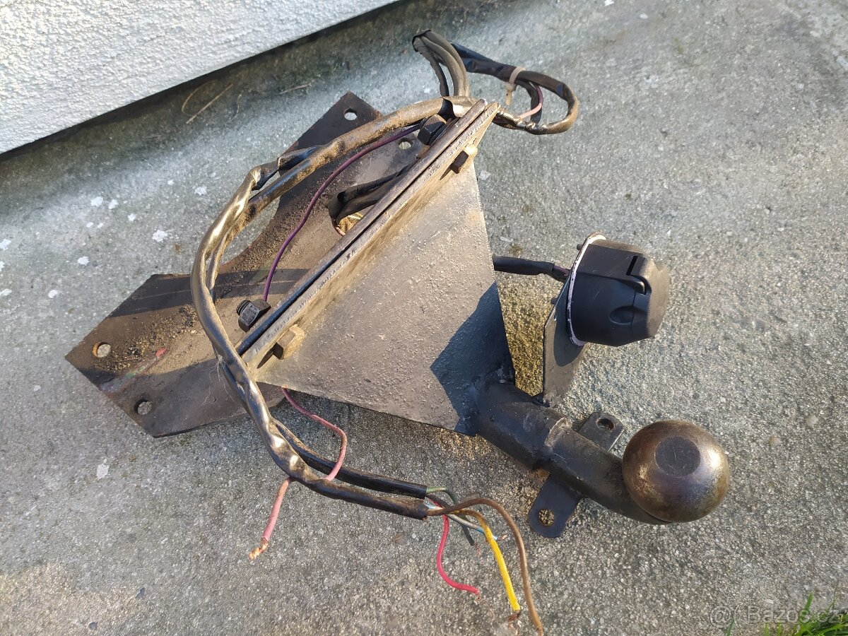 Zahrádka, zámek pedálů, tažný zařízení a hever - 7