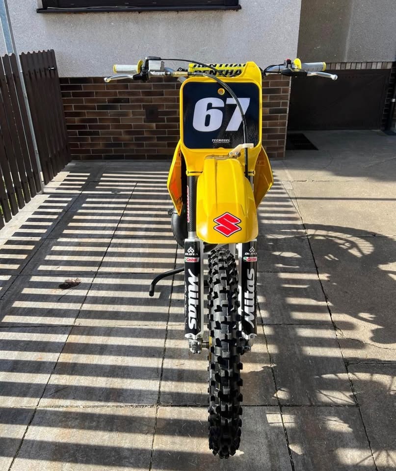 Suzuki RM 125 - 7