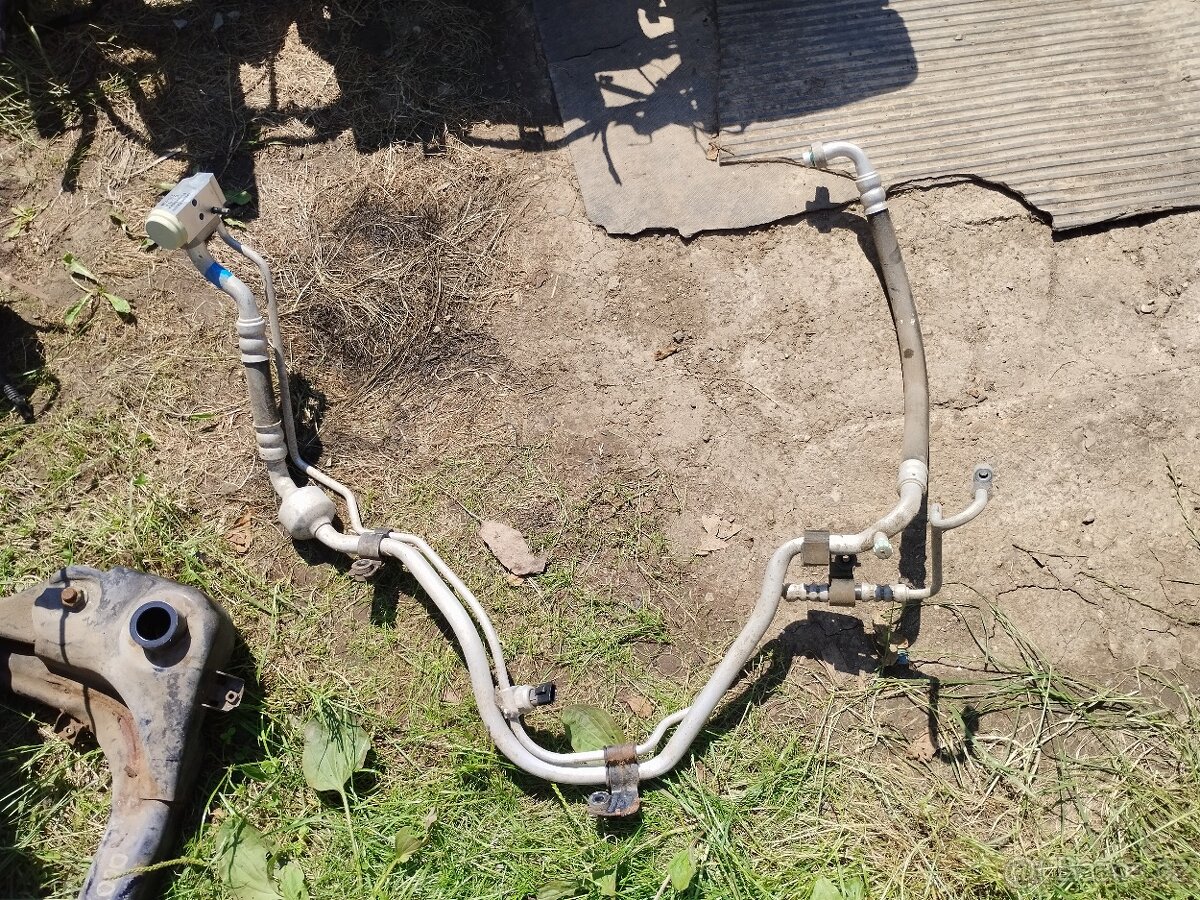 Hyundai i30 2009 chladičovku 64101-2r000 - 7