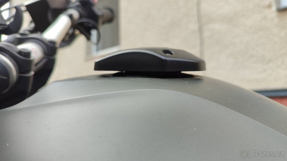 Tenere 700 doplňky, víčko nádrže - 7