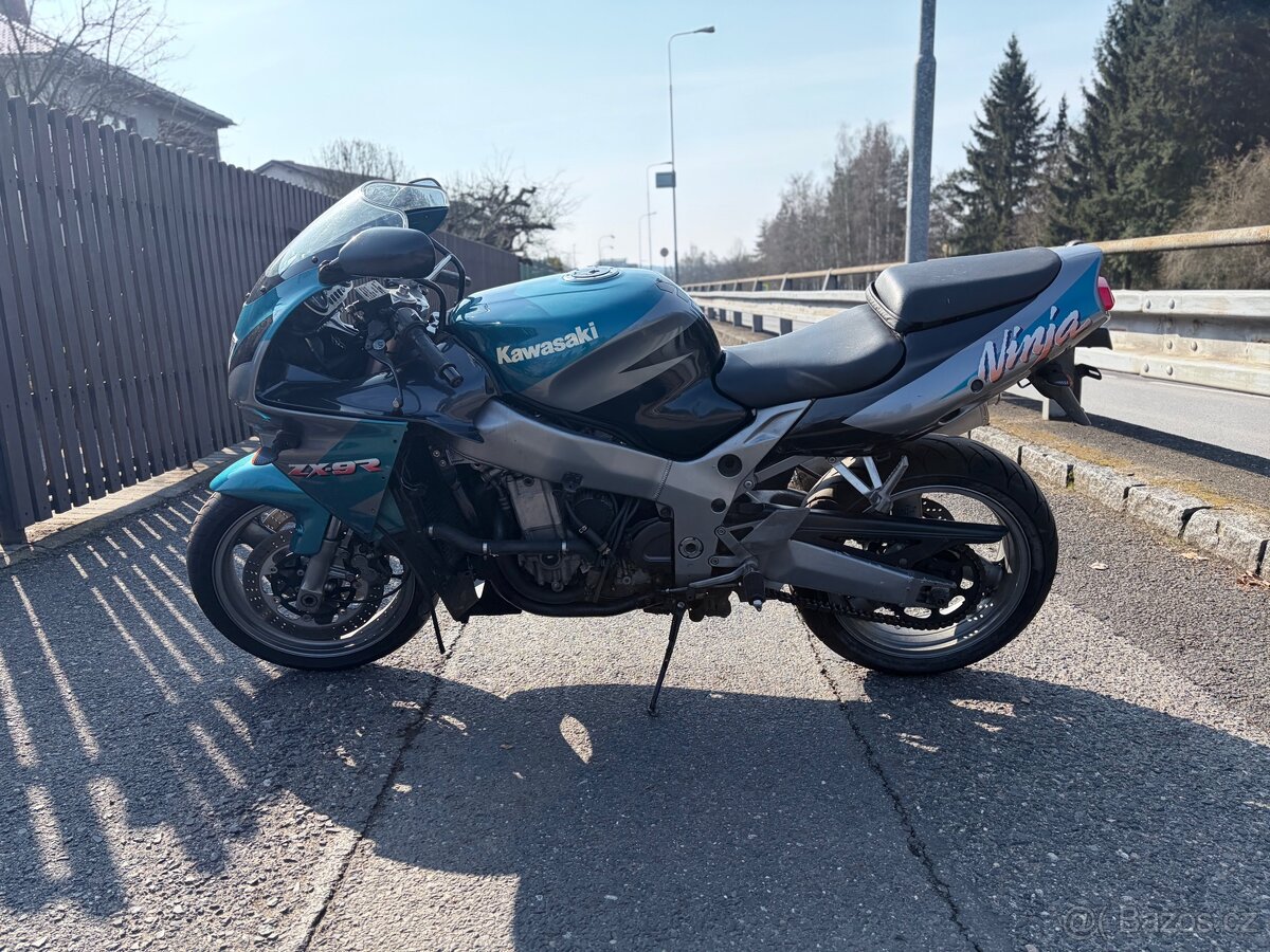 Kawasaki zx9r - 7