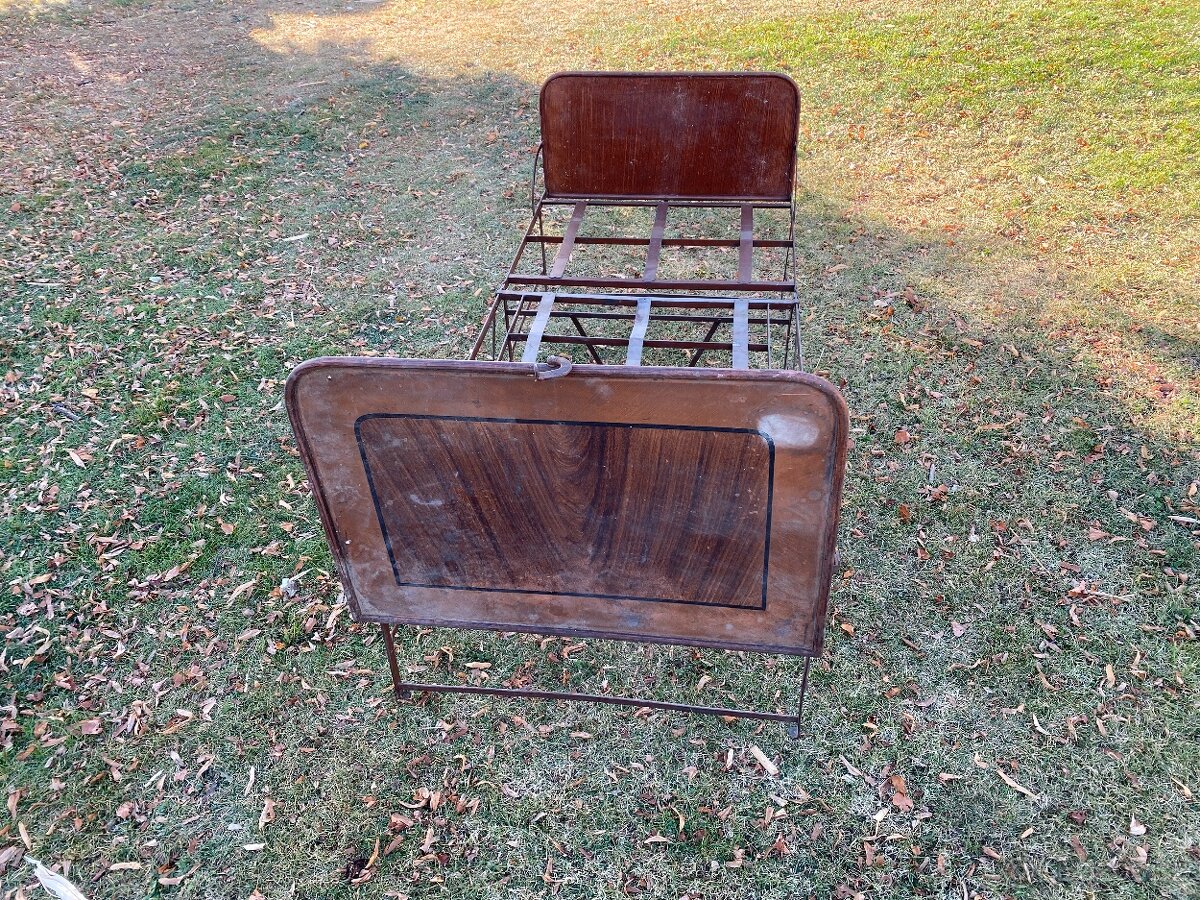 postel stará postel starožitná postel starý nábytek - 7