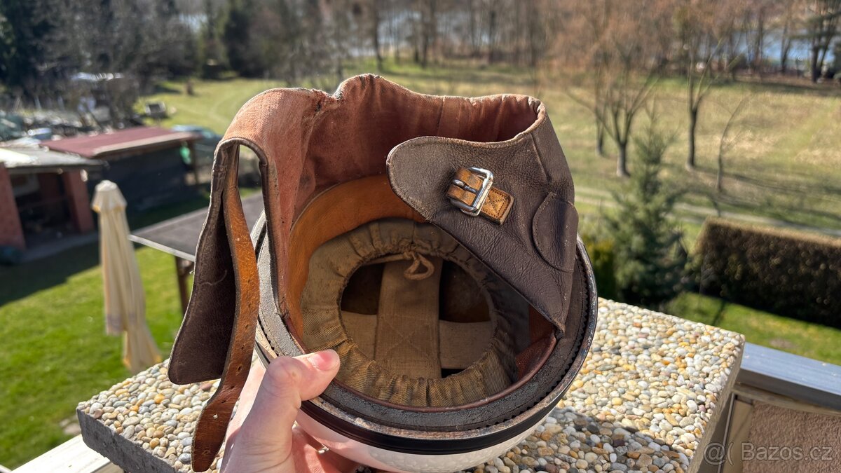 Stará helma kokos - 7