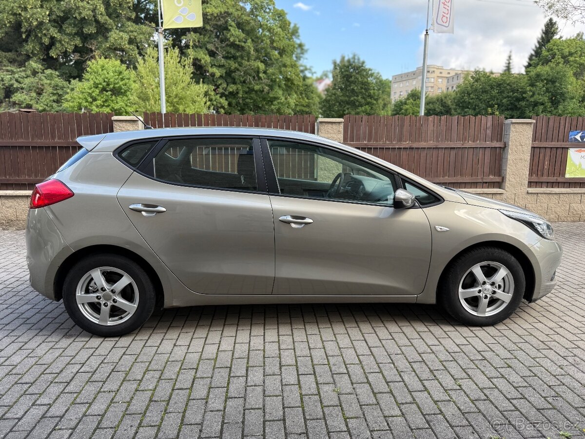 KIA CEED 1,4 CVVT 73KW COOL,1. MAJITEL,ČR,NOVÁ STK - 7