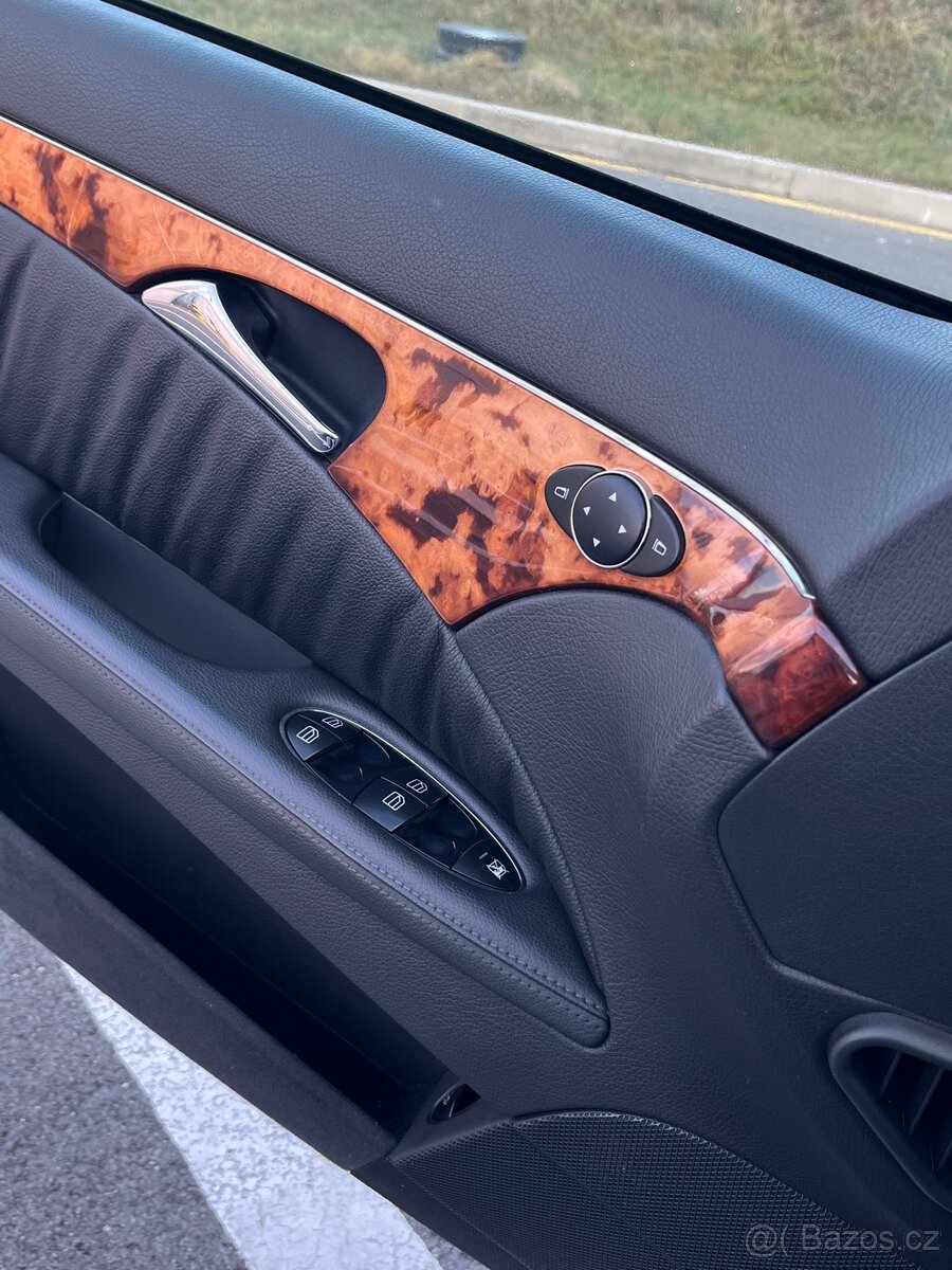 Mercedes-Benz W211 - 7