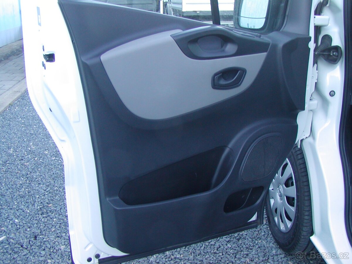 Renault Trafic 1.6DCi, 5-MÍST, 1.MAJ.ČR, VÝB.STAV - 7