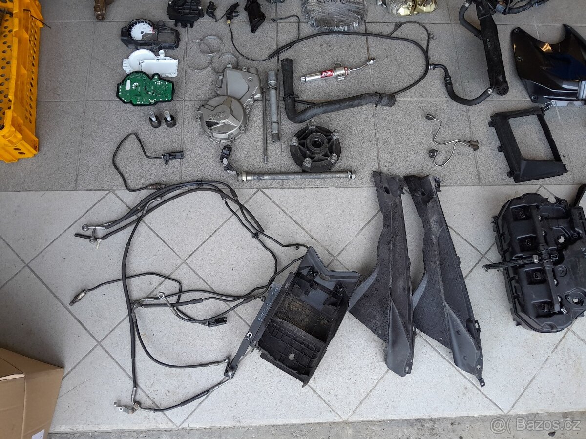 BMW S1000RR nahradni dily - 7