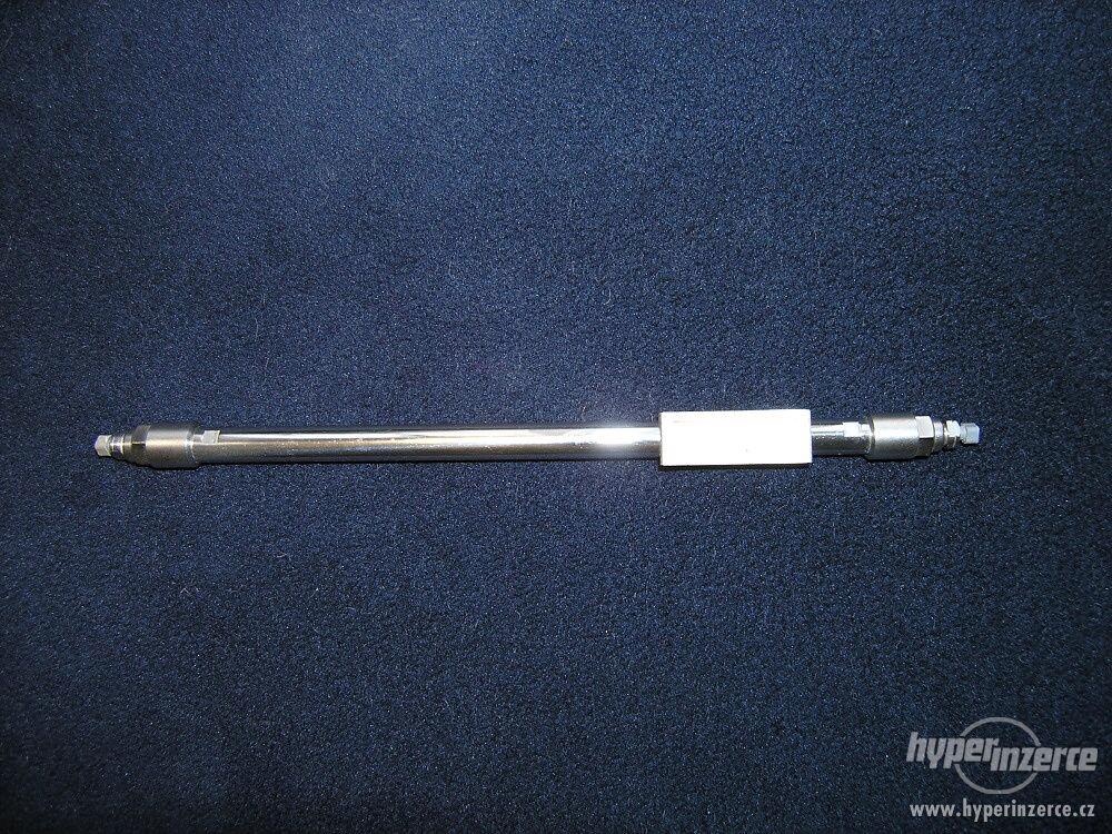 Laboratorní sklo a přístroje - 7