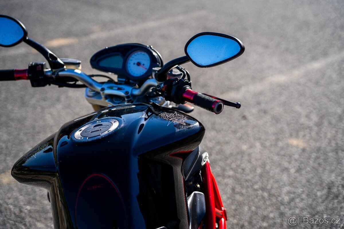 Agusta Brutale 910 - 7