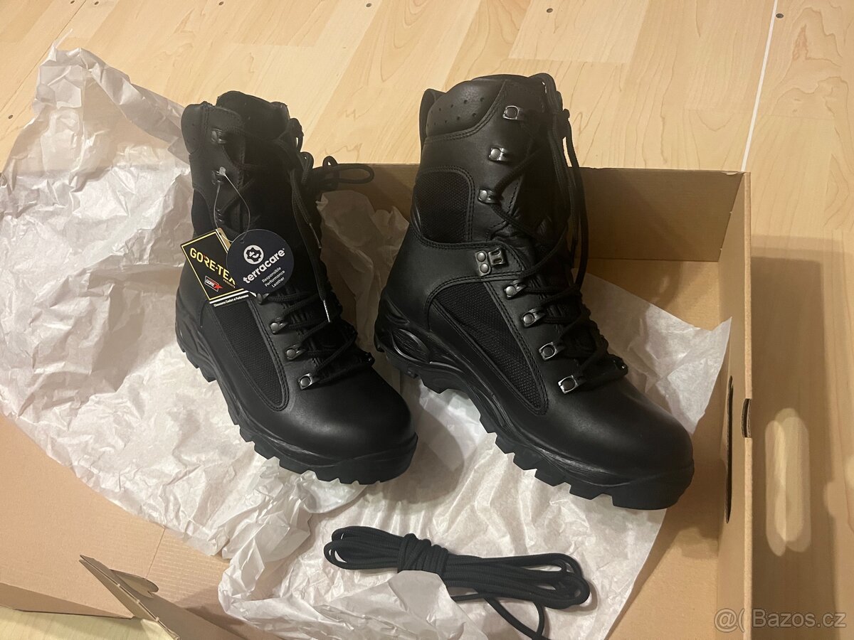 Vojenské věci - boty, oblečení, pokrývky hlavy... - 7