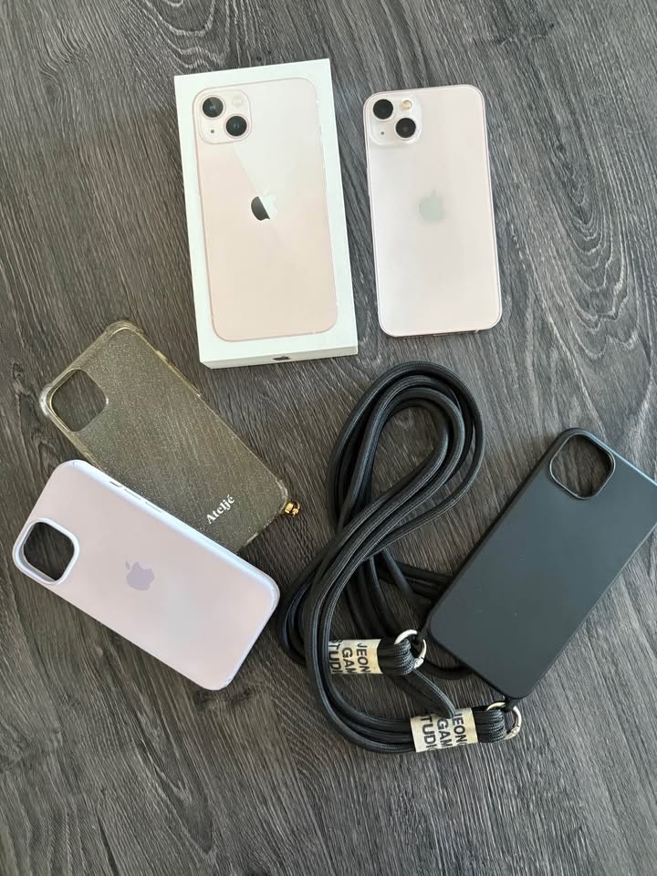 Apple iPhone 13 128 GB Rose Gold - 7