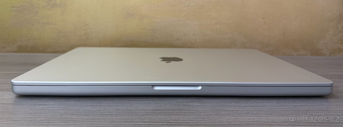 MacBook Pro 16" 2021 M1 Pro 16GB 512GB stříbrný CZ - 7