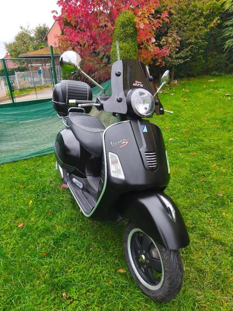 Vespa GTS 300i.e. Super (2011) velmi pěkná, 15tis.km, kufr, - 7