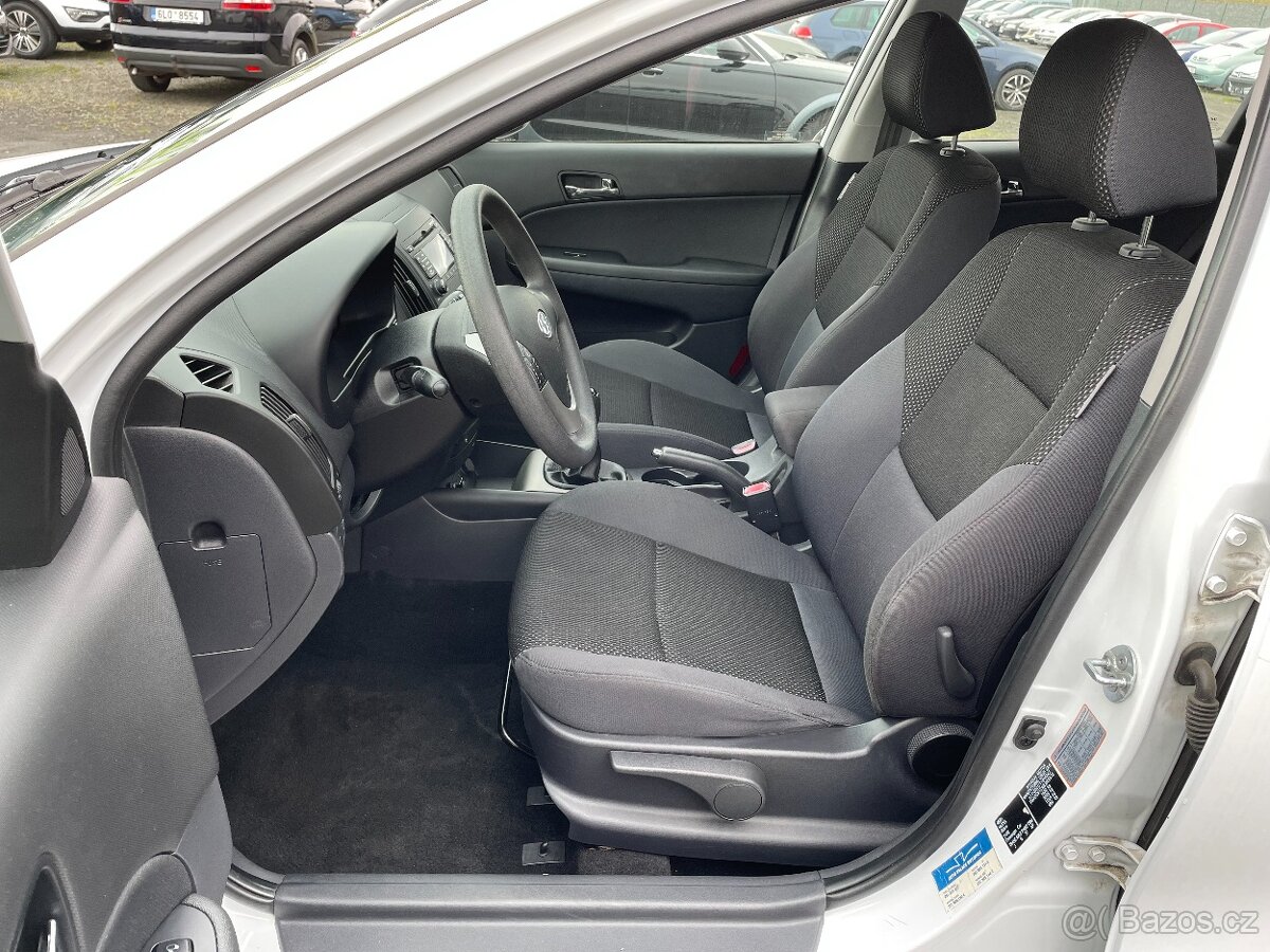 2010 Hyundai i30 1.4i kombi - 7