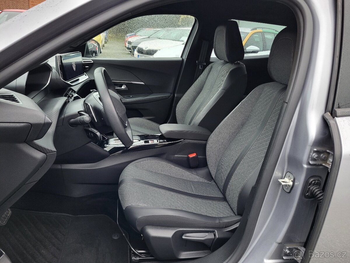 PEUGEOT 2008 1.2 PureTech 130k AUTOMAT - 7