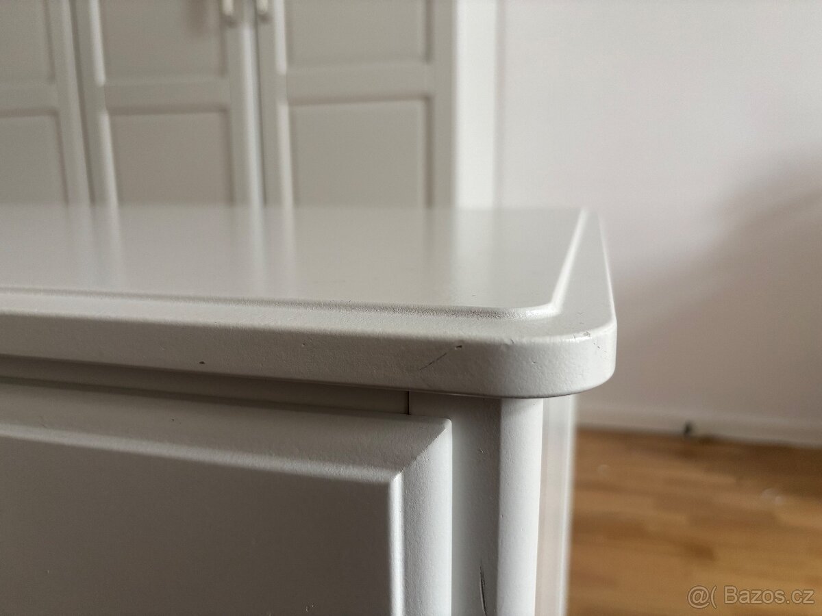 Prodám dvě komody IKEA Tyssedal - bílé - 7