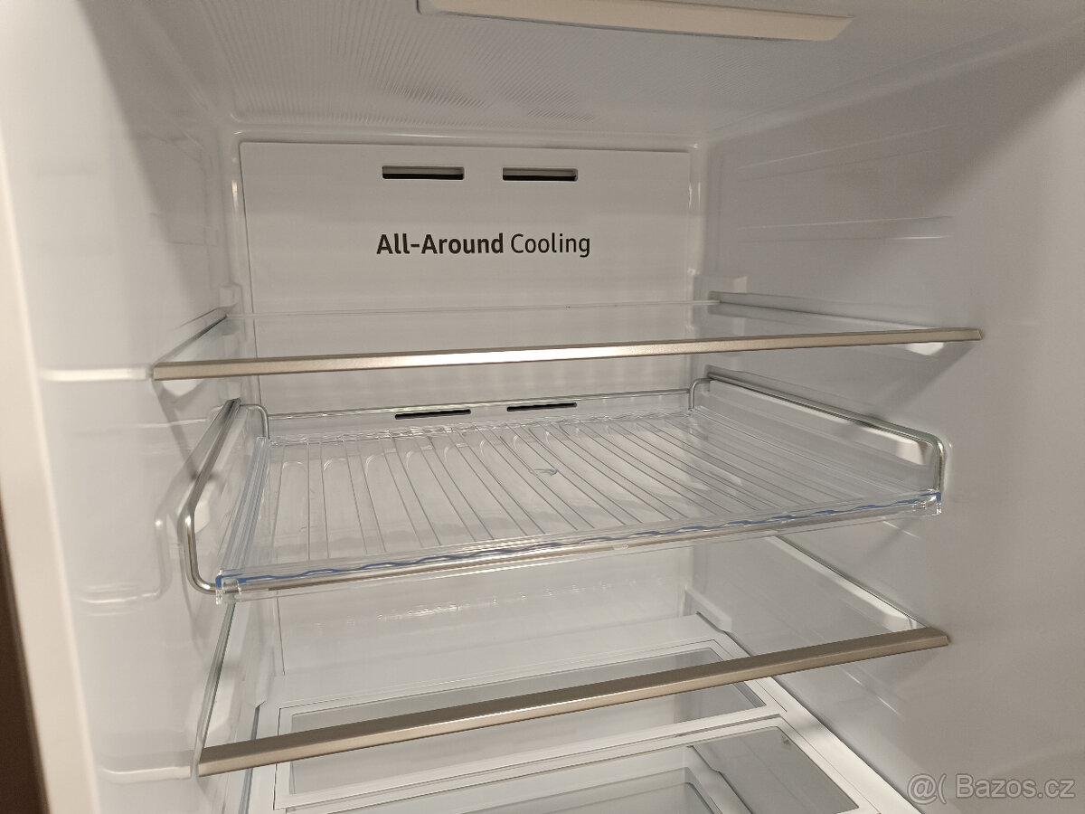 Chladnička s mrazničkou Samsung RB38T676CS9 203cm pův.c.19k - 7