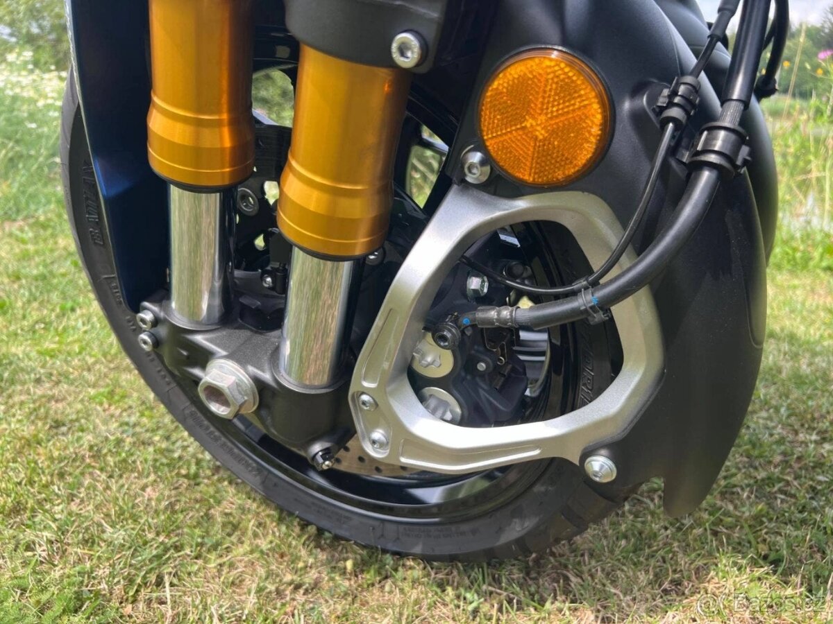 Yamaha Niken GT 2.299 km - 7