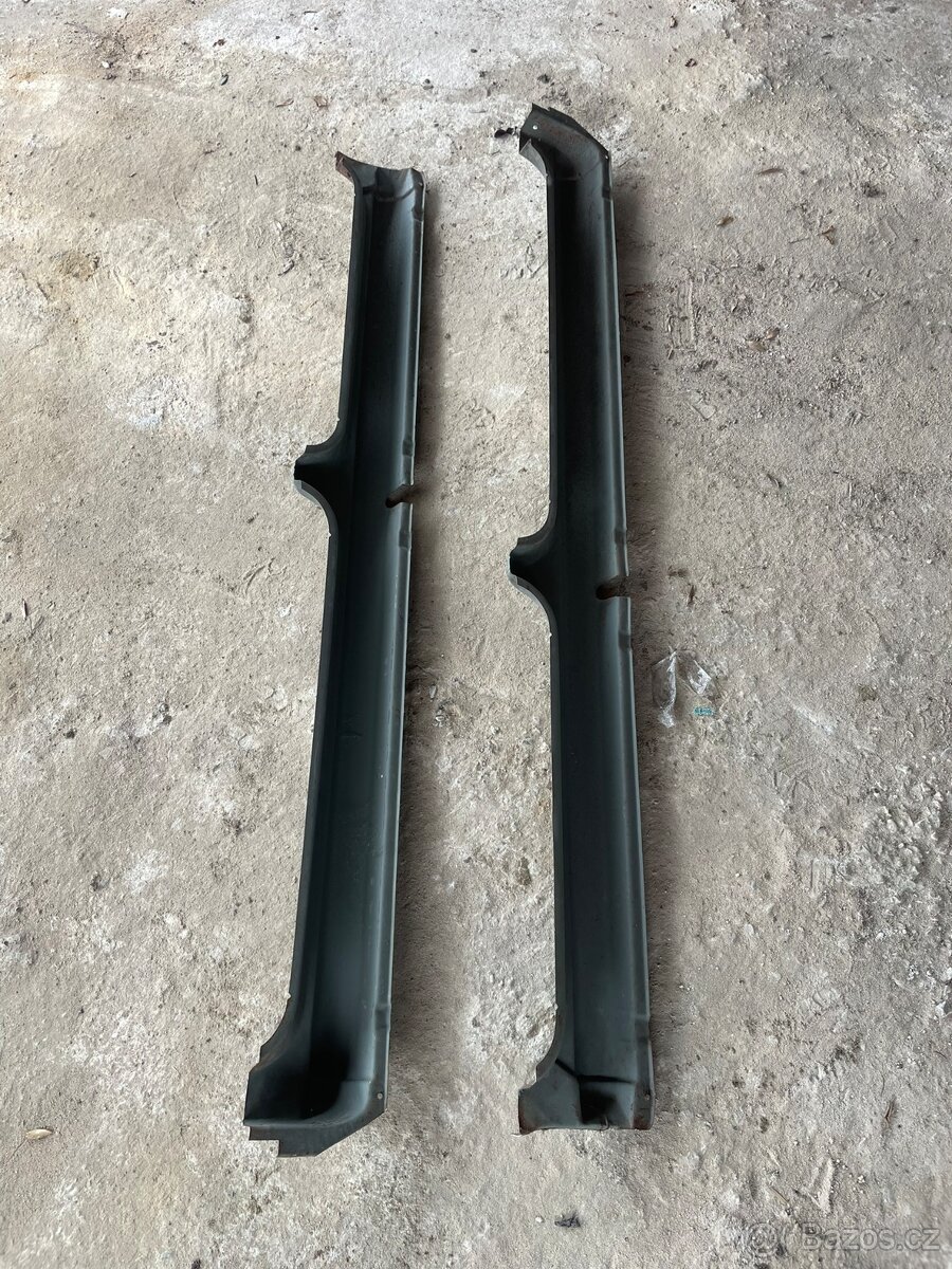 DÍLY NA STARÉ VOZY ŠKODA - 7