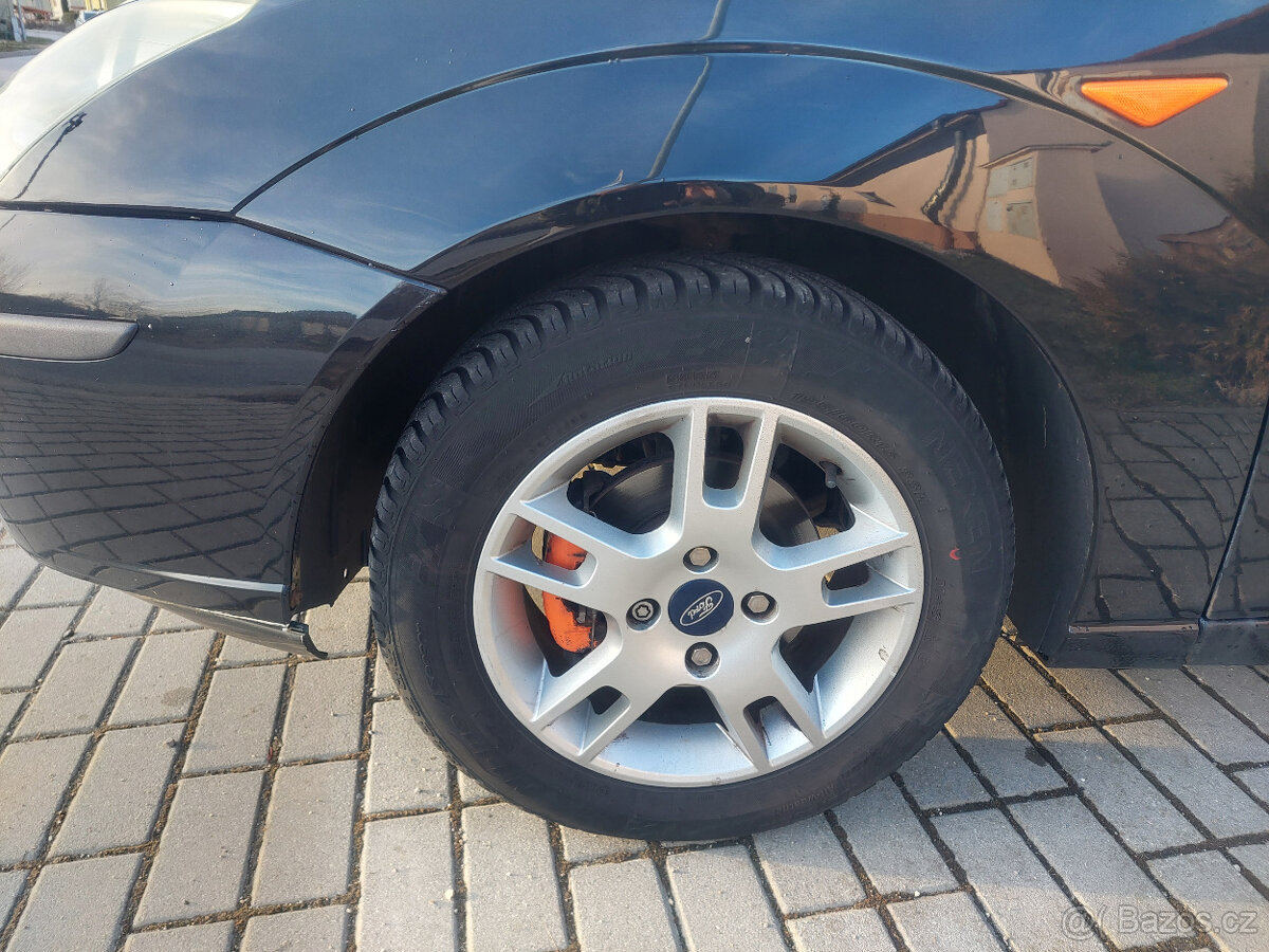Ford Focus, MK1, hatchback, 1.6 benzín, r.v. 2004 - 7