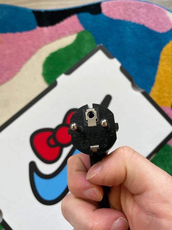 Napájecí kabel 1,8 m do PC / monitoru - 7