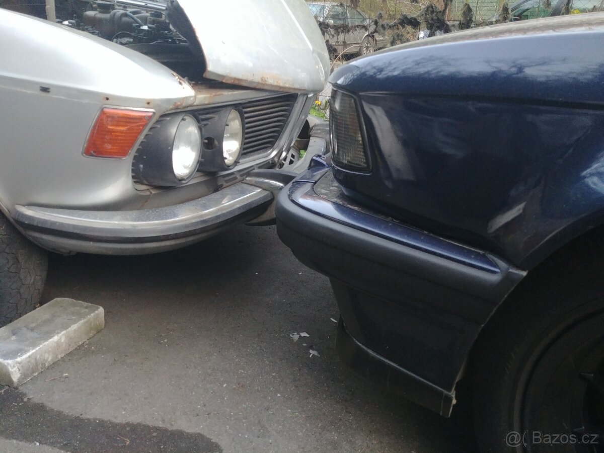 BMW E3 3.3L - 7