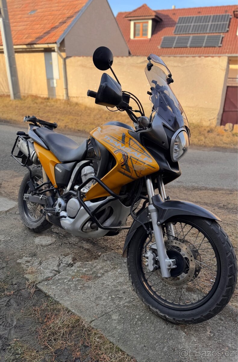 Honda Transalp 700 - ABS, PNEU, BATERIE, OLEJ a STK - 7