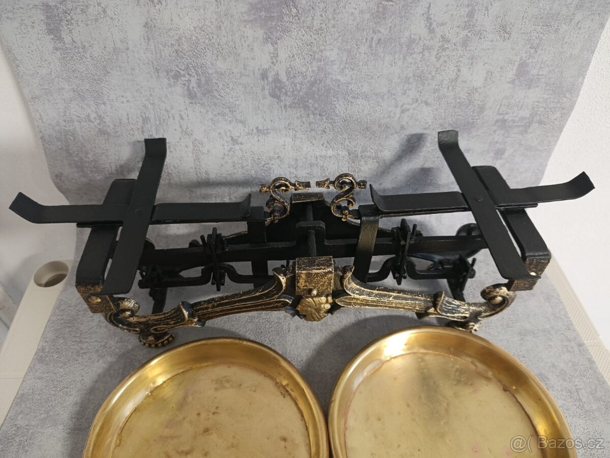 Staré dvoumiskové váhy se ženou po kompletní renovaci - 7