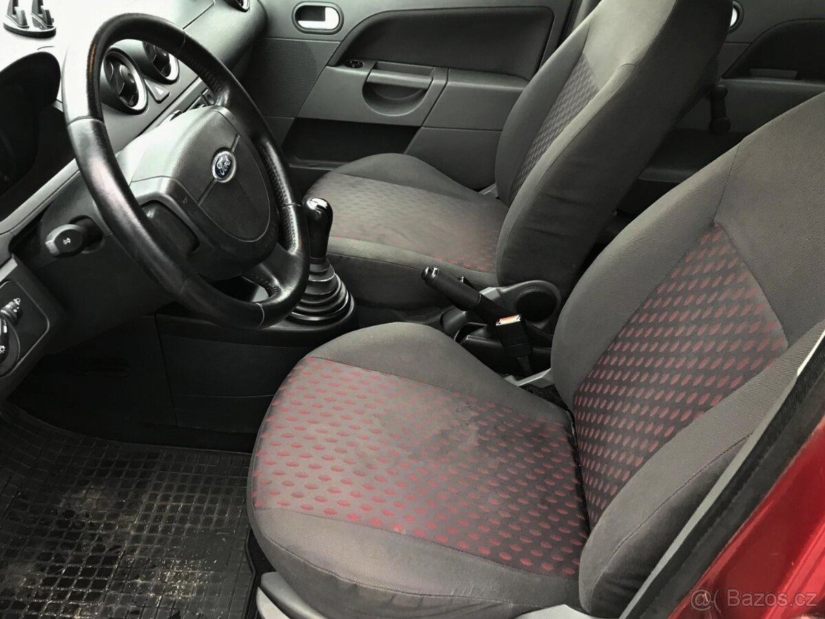 FORD FIESTA 1.6i 2003, 5.dveří, ČR, ZIM.PNEU, NOVÁ STK 2027 - 7