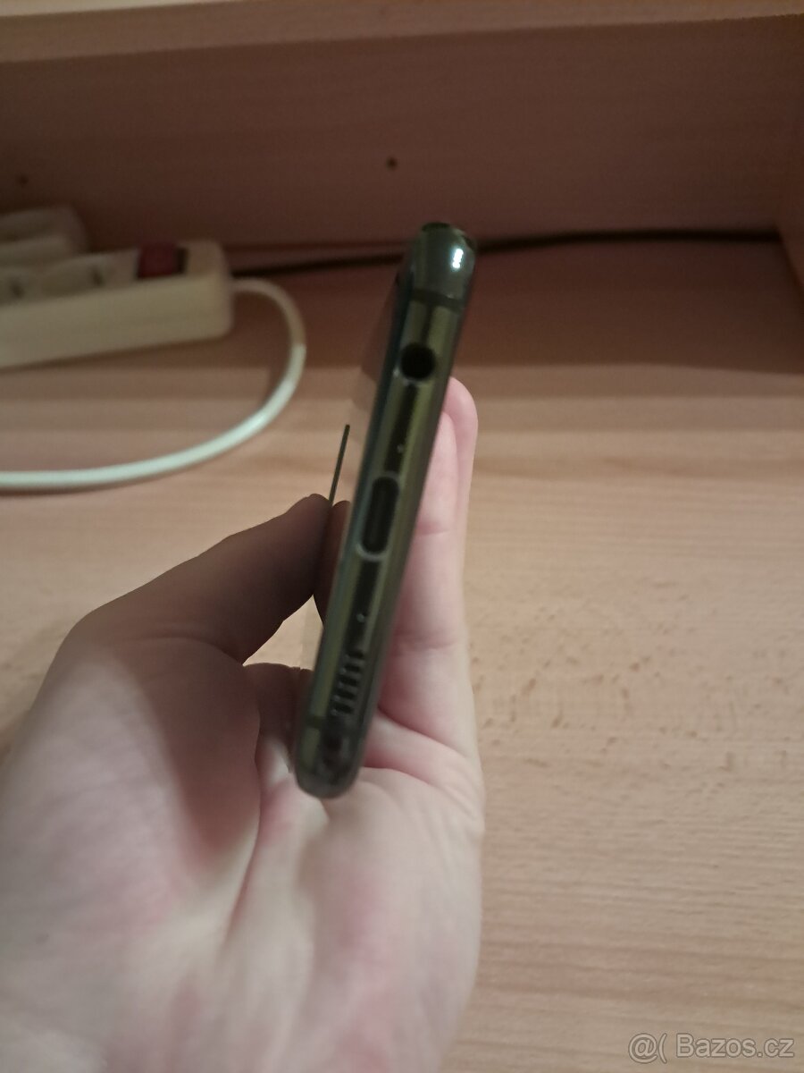 Samsung Galaxy S10e zachovalý - 7