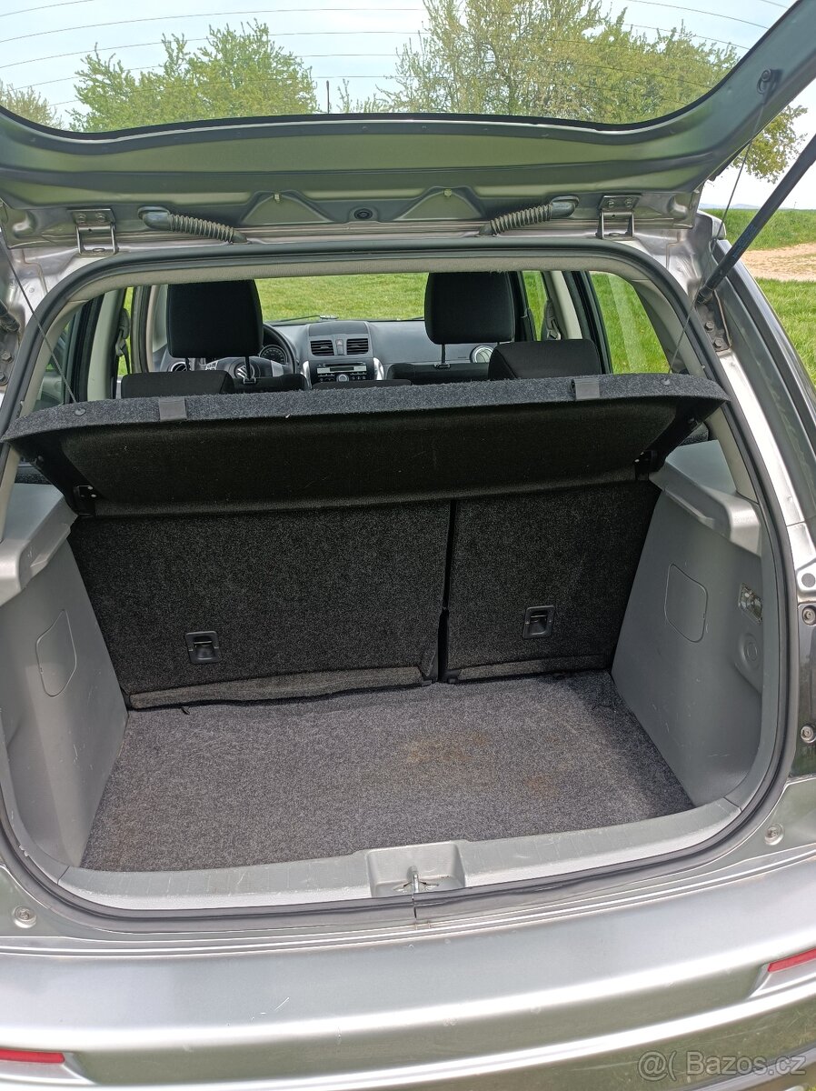 Suzuki SX4 - 7