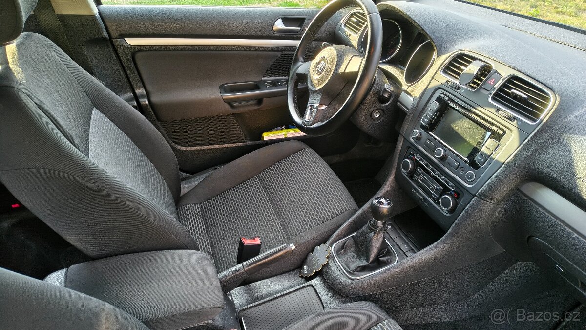 Prodám Golf 1.6TDI 77kw 122000km - 7