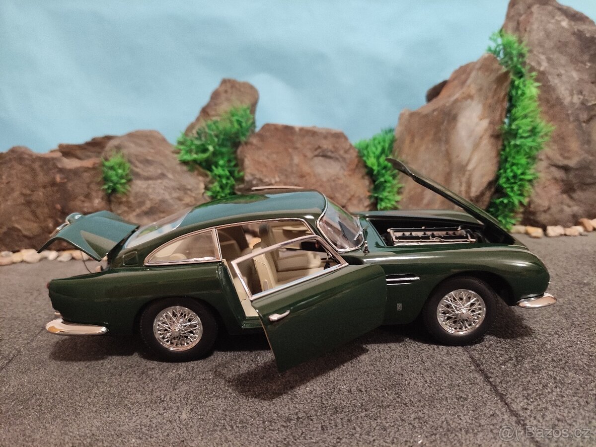 prodám model 1:18 Aston Martin DB5 - 7