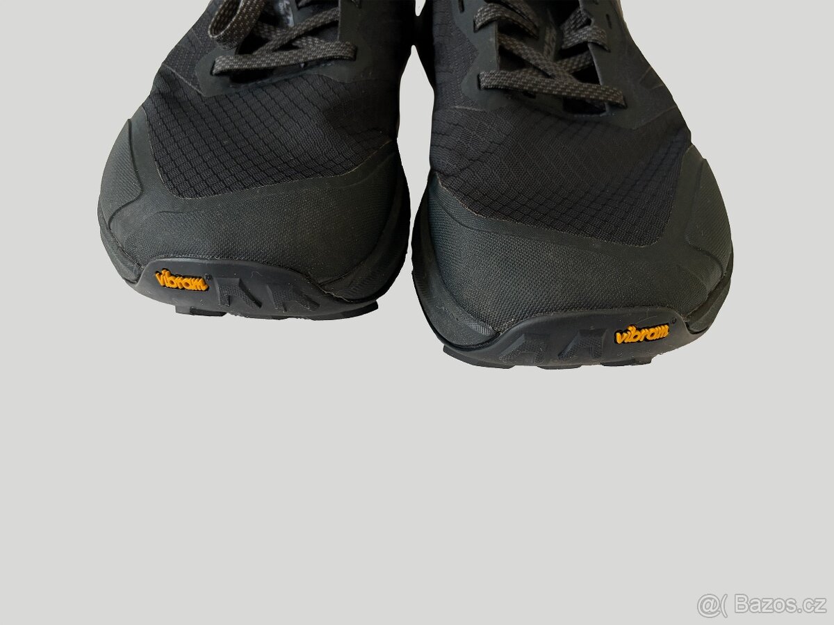 Altra LONE PEAK 9+ Black - 7