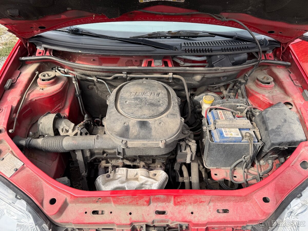 Fiat Punto 1.2 - 7