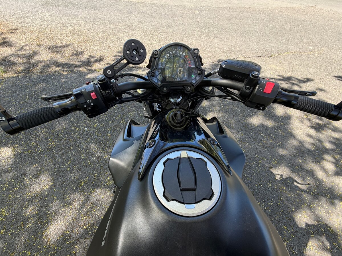 Kawasaki Z650 - 7