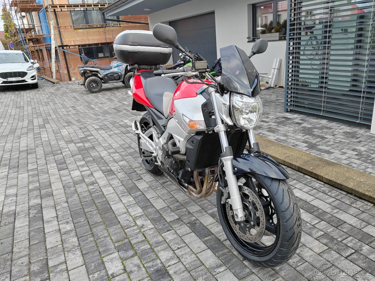 Suzuki gsr 600 super stav - 7