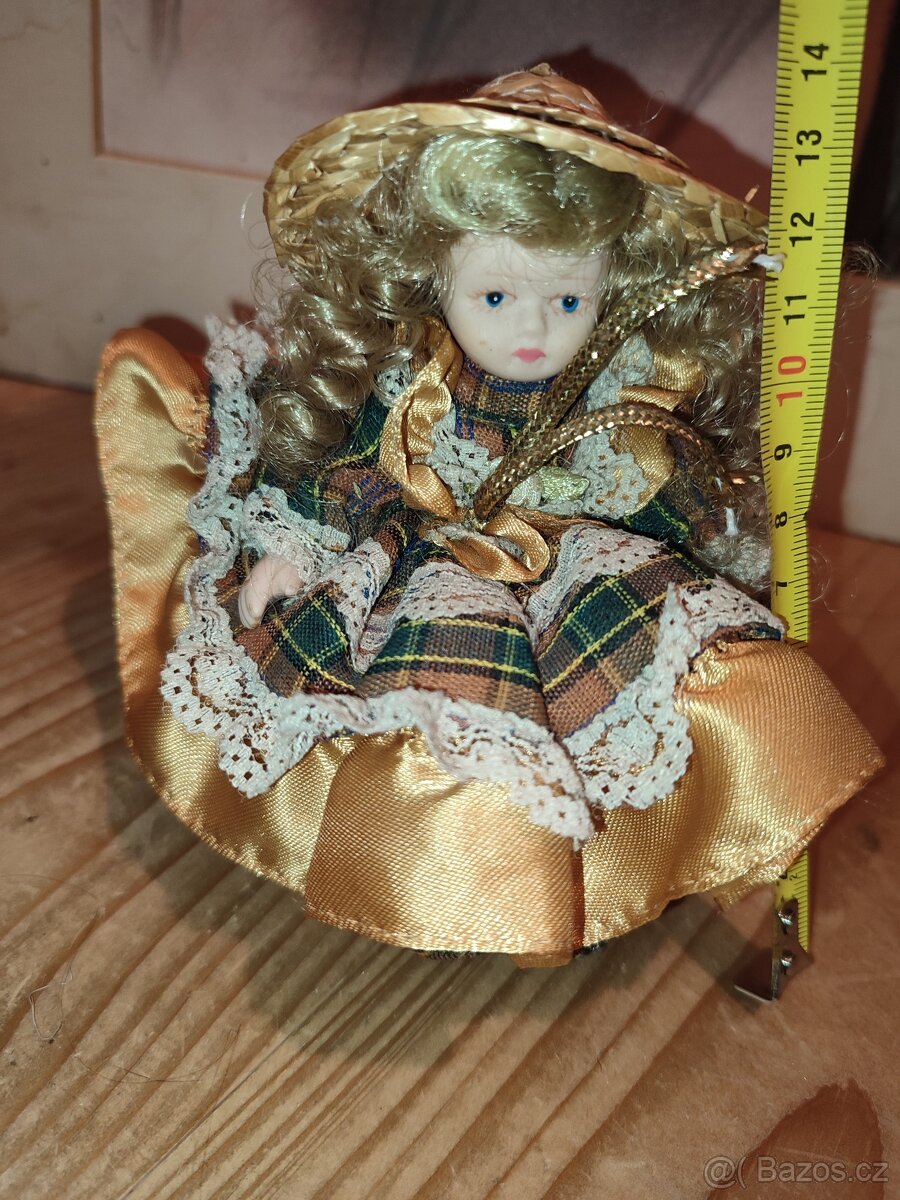 Panenka ,krabička - 7