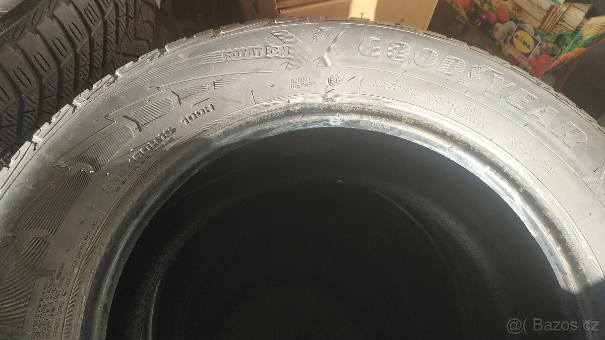 Zimní pneu 235/60/16 - 7