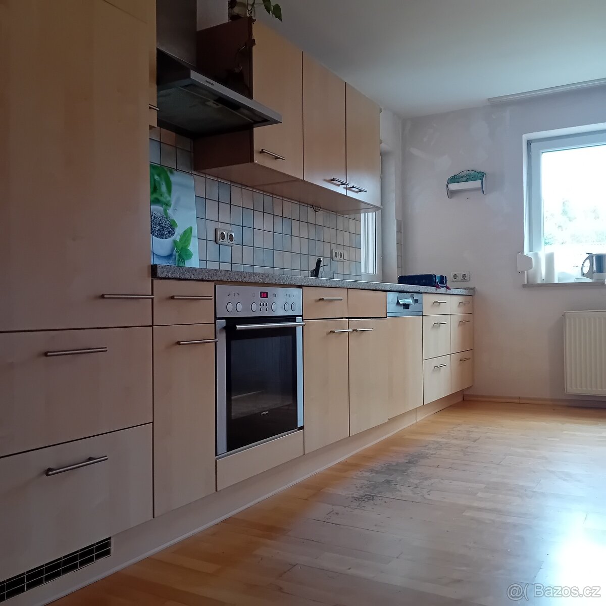 Kuchyňská linka se spotřebiči - 7