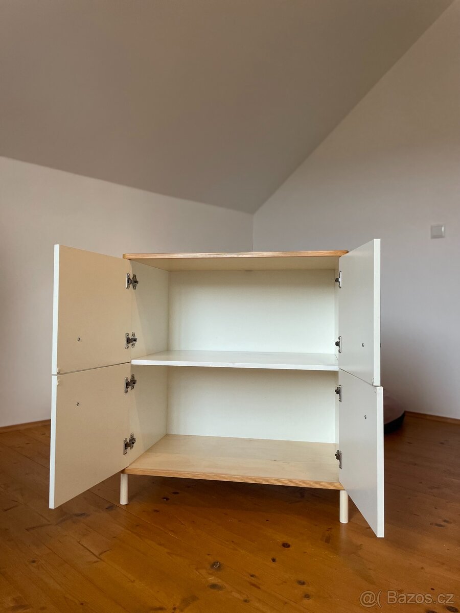 1 x šatní skříň + 3 x skříňka do dětského pokoje - 7