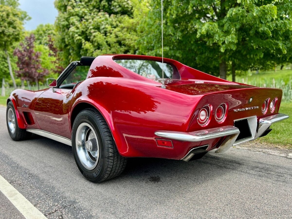 Chevrolet Corvette 1973 – klasický americký kabriolet s V8 - 7