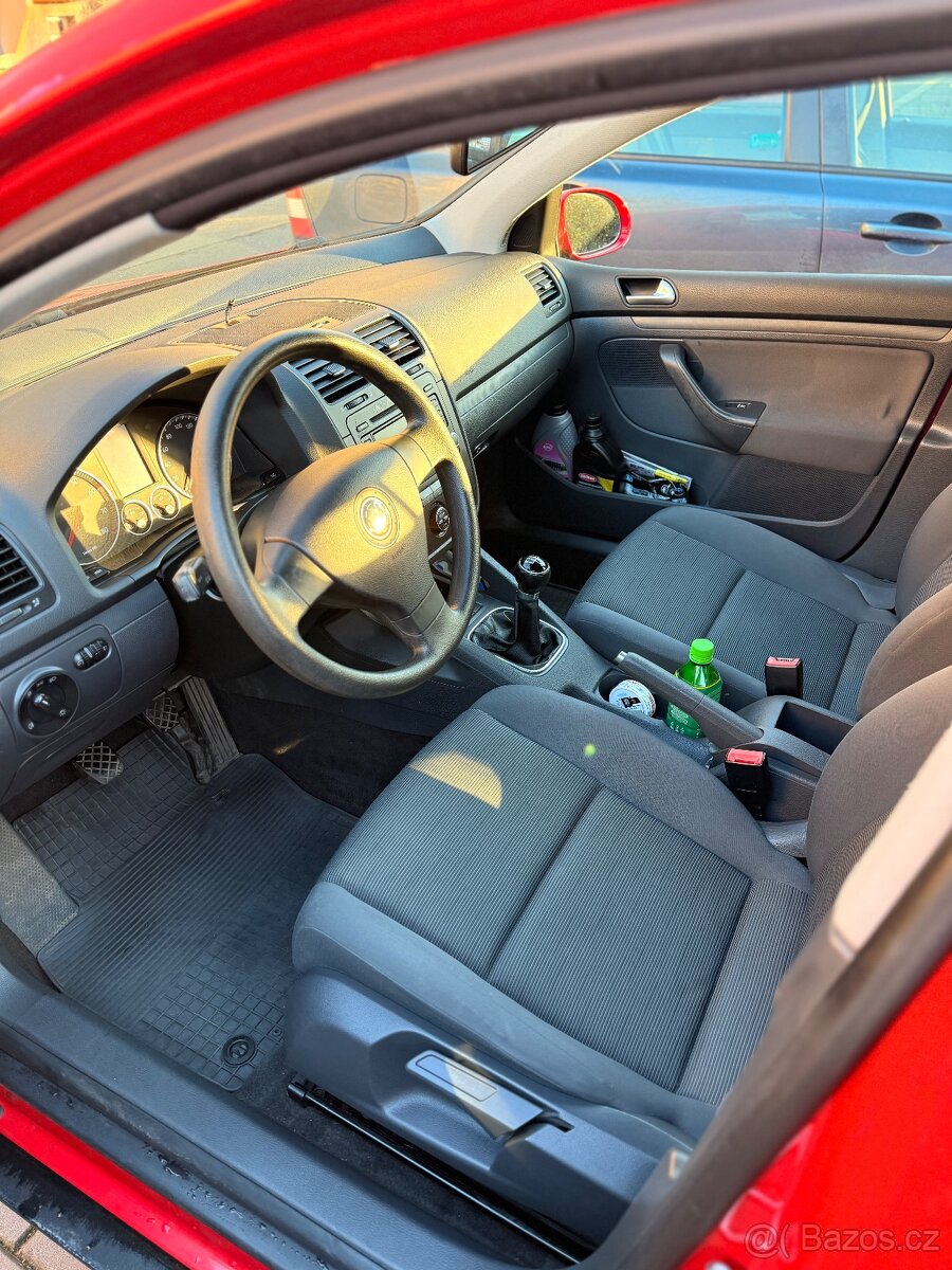 Volkswagen Golf V - 7