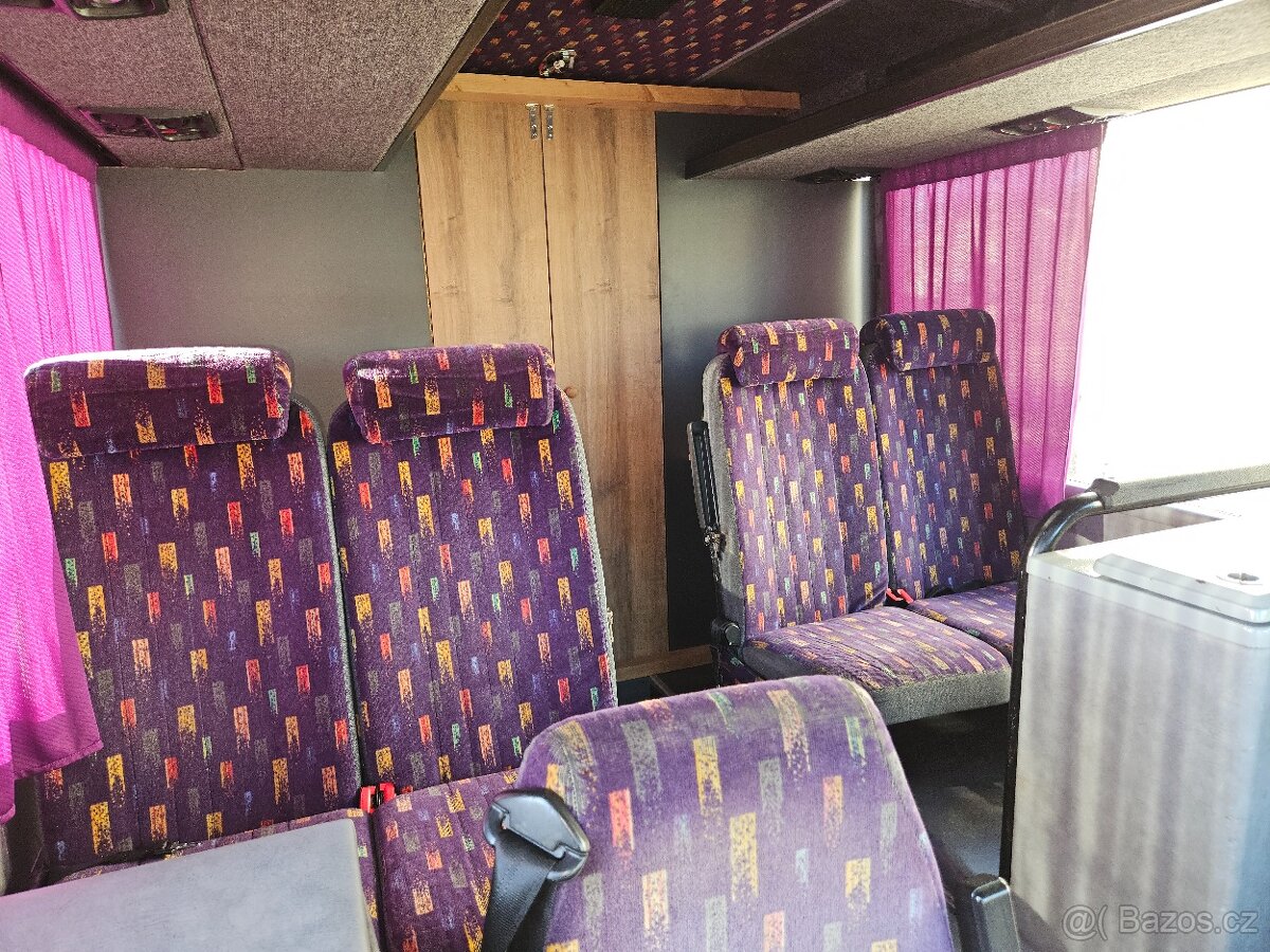 Obytný autobus KAROSA - 7