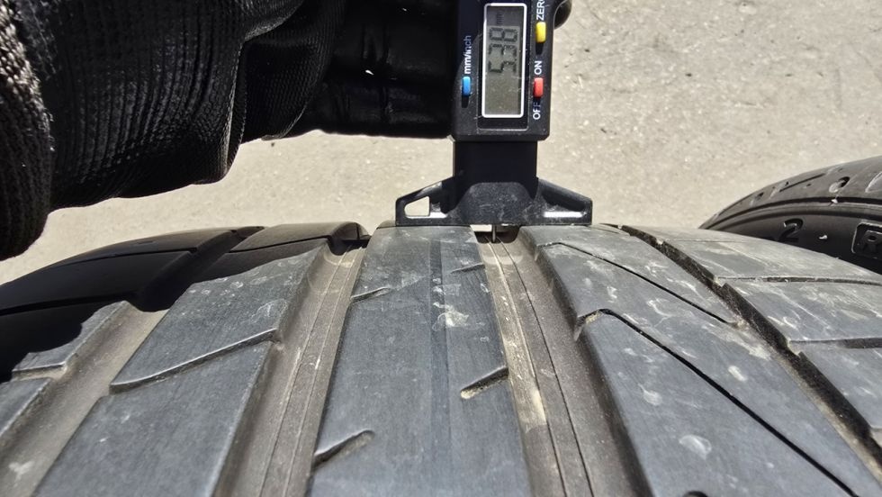 Letní pneu 245/35/19 Hankook - 7