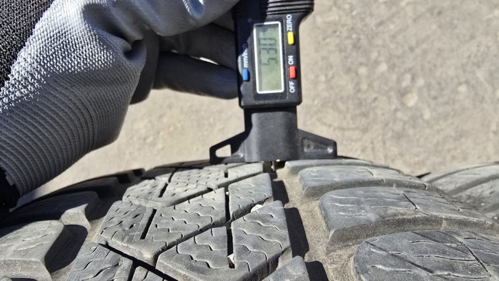 Pneu 215/55/17 Pirelli - 7