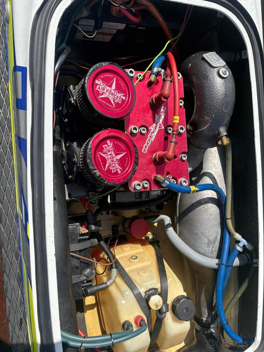 Yamaha SuperJet 700 - 7